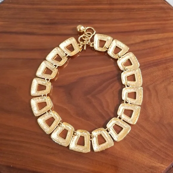 Gorgeous Anne Klein Statement Necklace - Picture 8 of 8